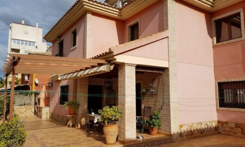 Torrevieja Exklusive Villa im Zentrum von Torrevieja Haus kaufen